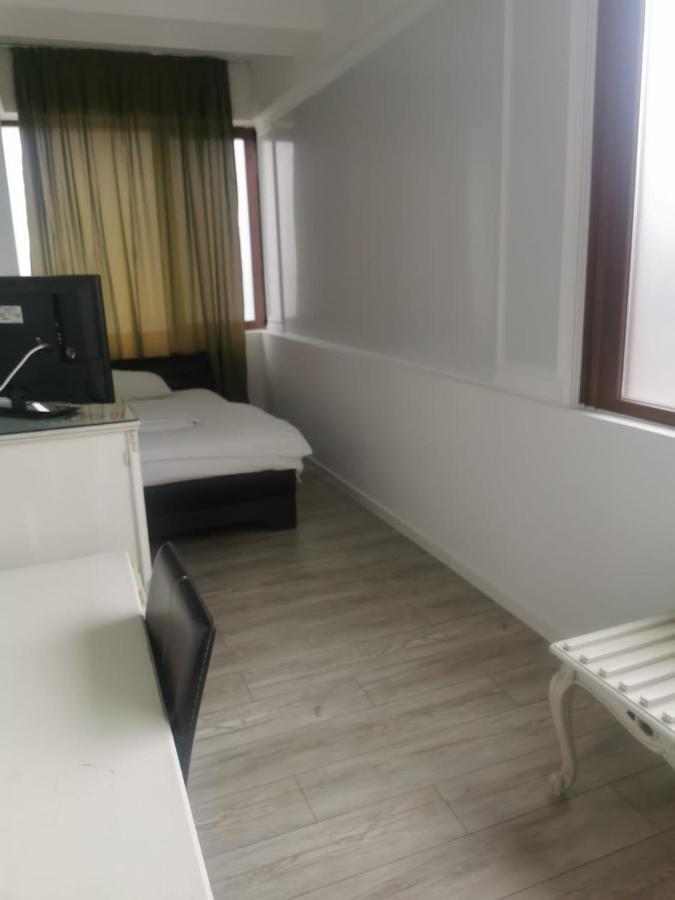 Nevis Fundeni Hotel Bucharest Exterior photo